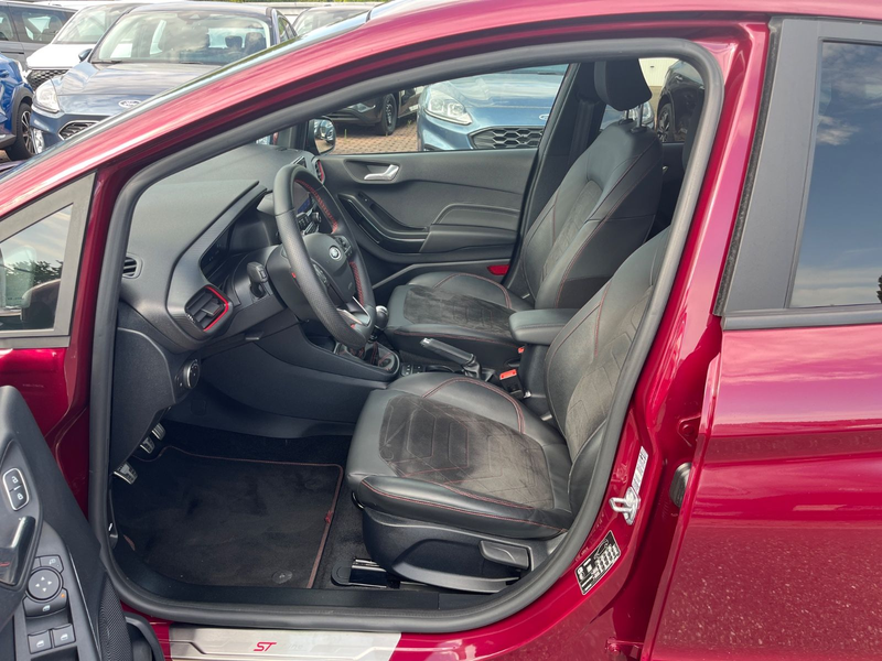 Ford Fiesta ST-Line Vignale+Navi+B&O — photo 11