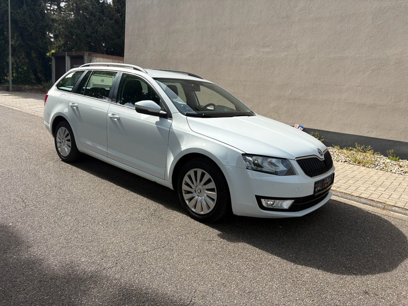 Skoda Octavia 2.0 TDI AUTOMATIK DSG 4x4 Combi Klima — photo 2