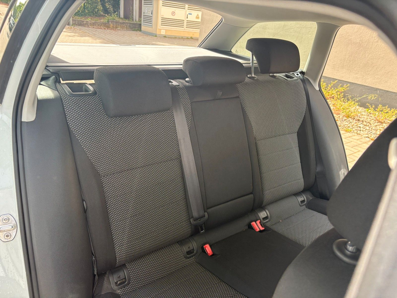 Skoda Octavia 2.0 TDI AUTOMATIK DSG 4x4 Combi Klima — photo 12