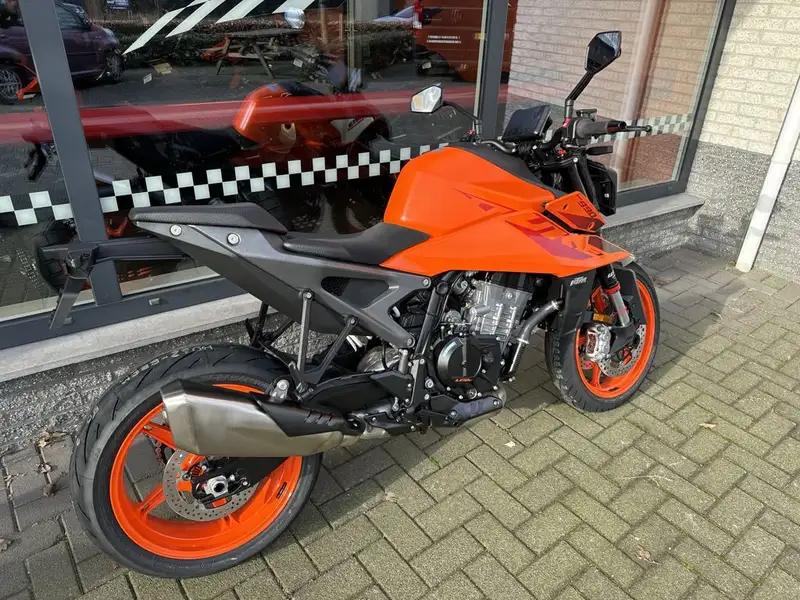 KTM 990 Duke - foto 3