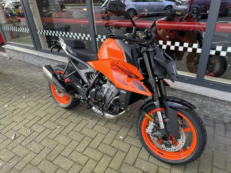 KTM 990 Duke - foto 2