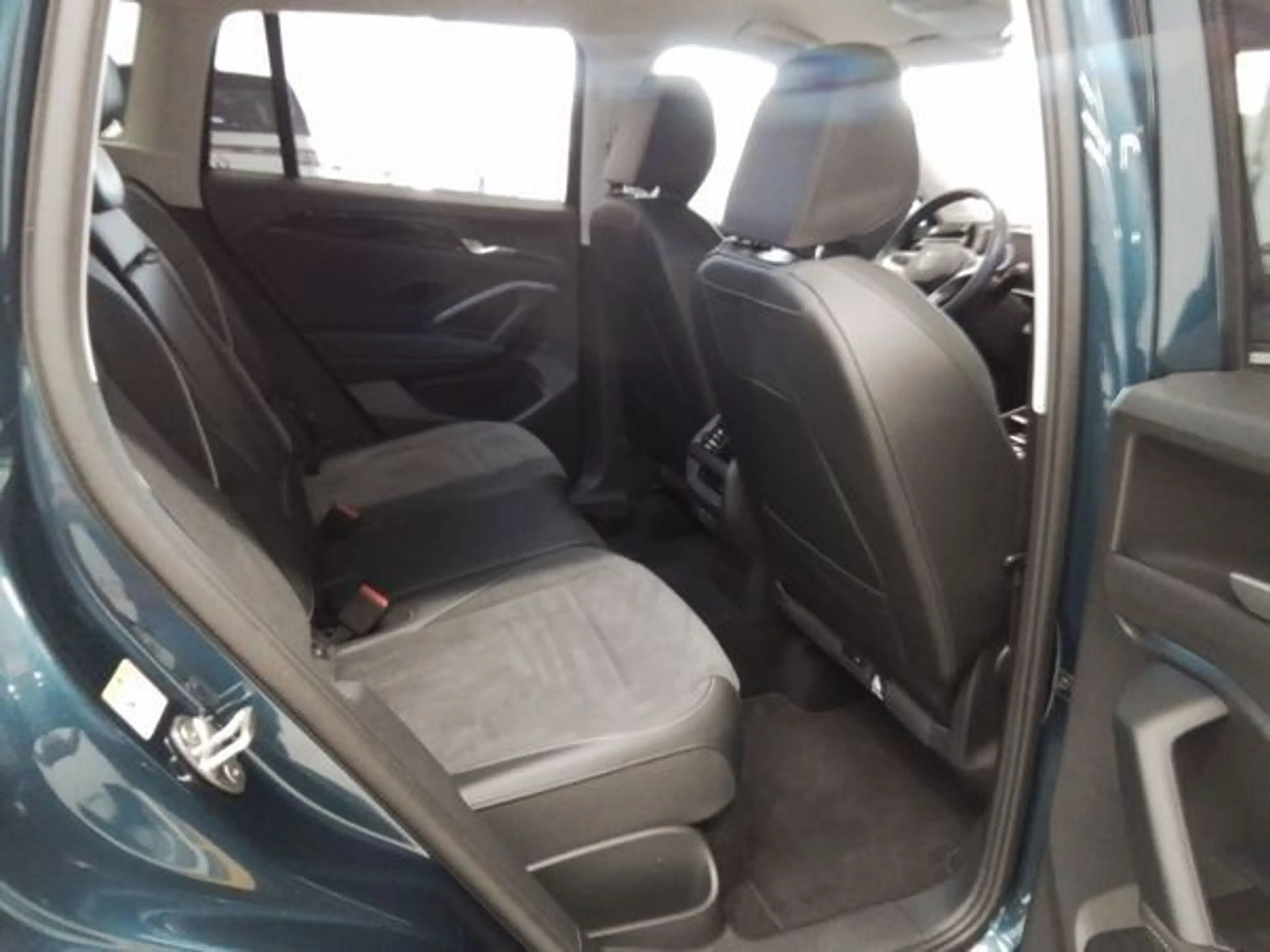 Volkswagen Tiguan ELEGANCE 1.5eTSI 150PS DSG ACC.5J-G.AHK.STHZG.AREA — photo 9