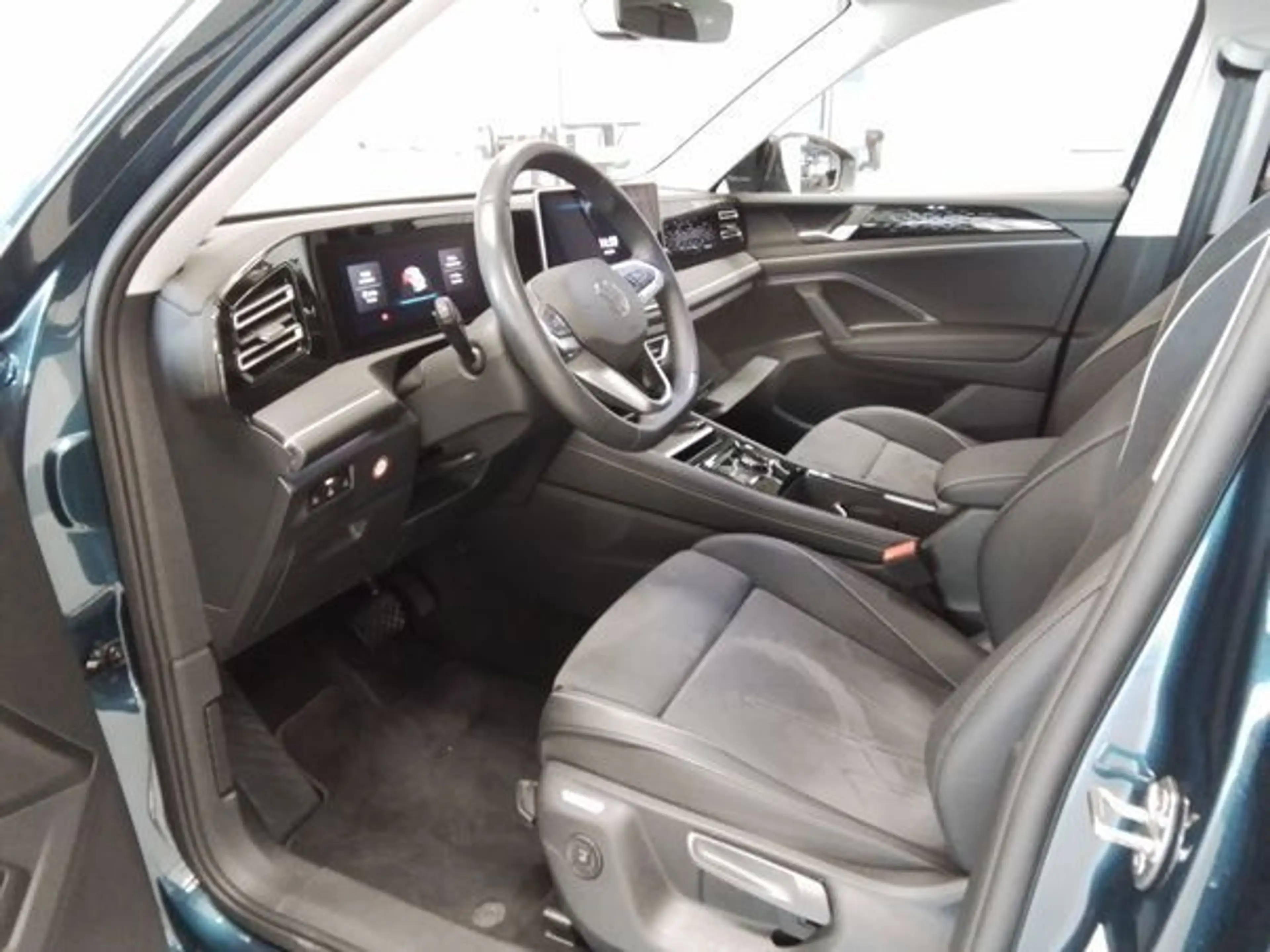 Volkswagen Tiguan ELEGANCE 1.5eTSI 150PS DSG ACC.5J-G.AHK.STHZG.AREA — photo 6