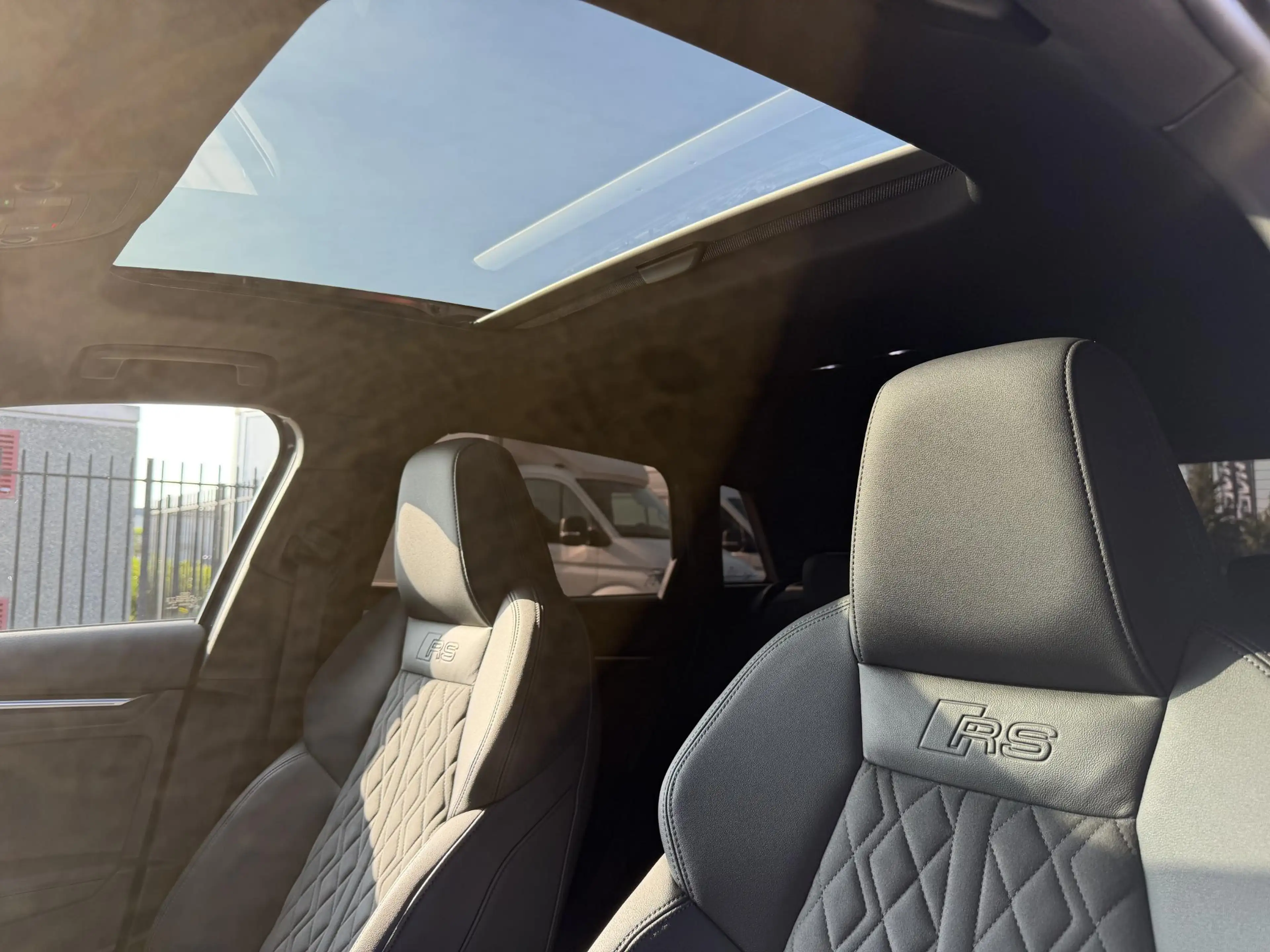 Audi RS3 2.5 TFSI quattro PANO | KERAMISCH | B&O | HUD — photo 14