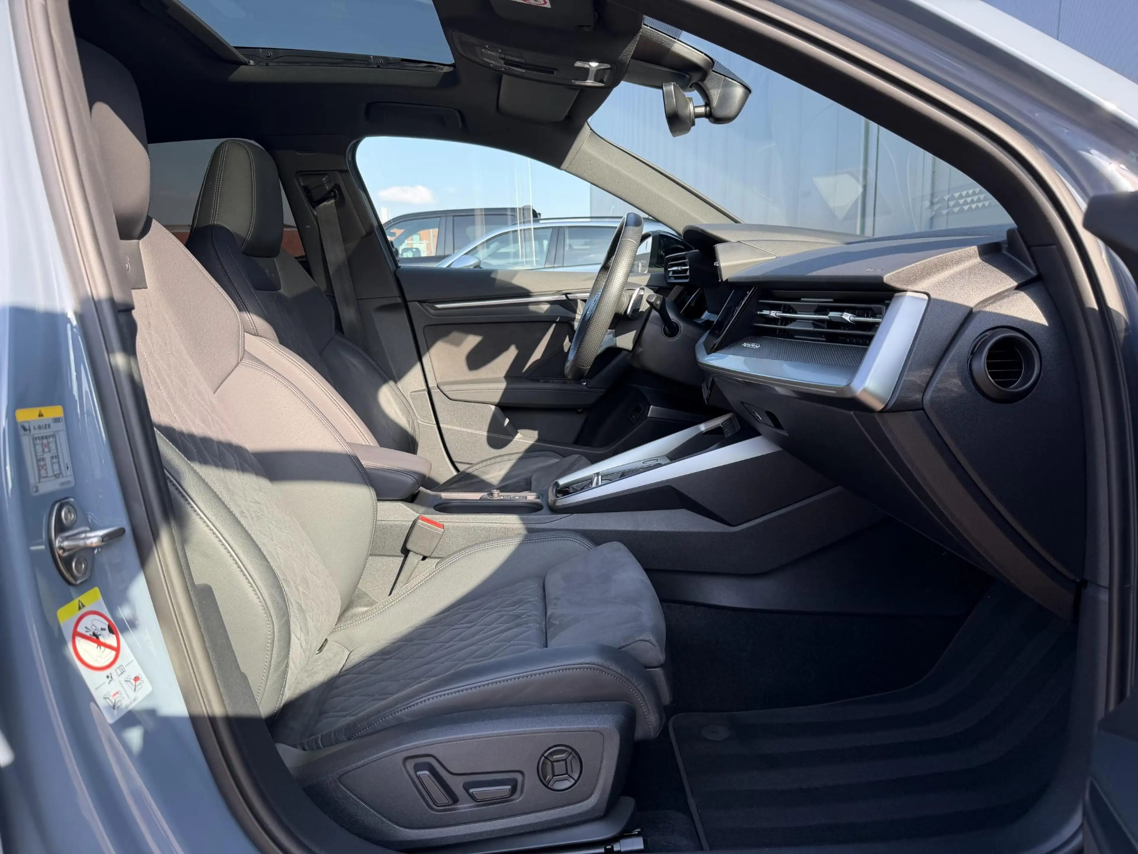Audi RS3 2.5 TFSI quattro PANO | KERAMISCH | B&O | HUD — photo 15