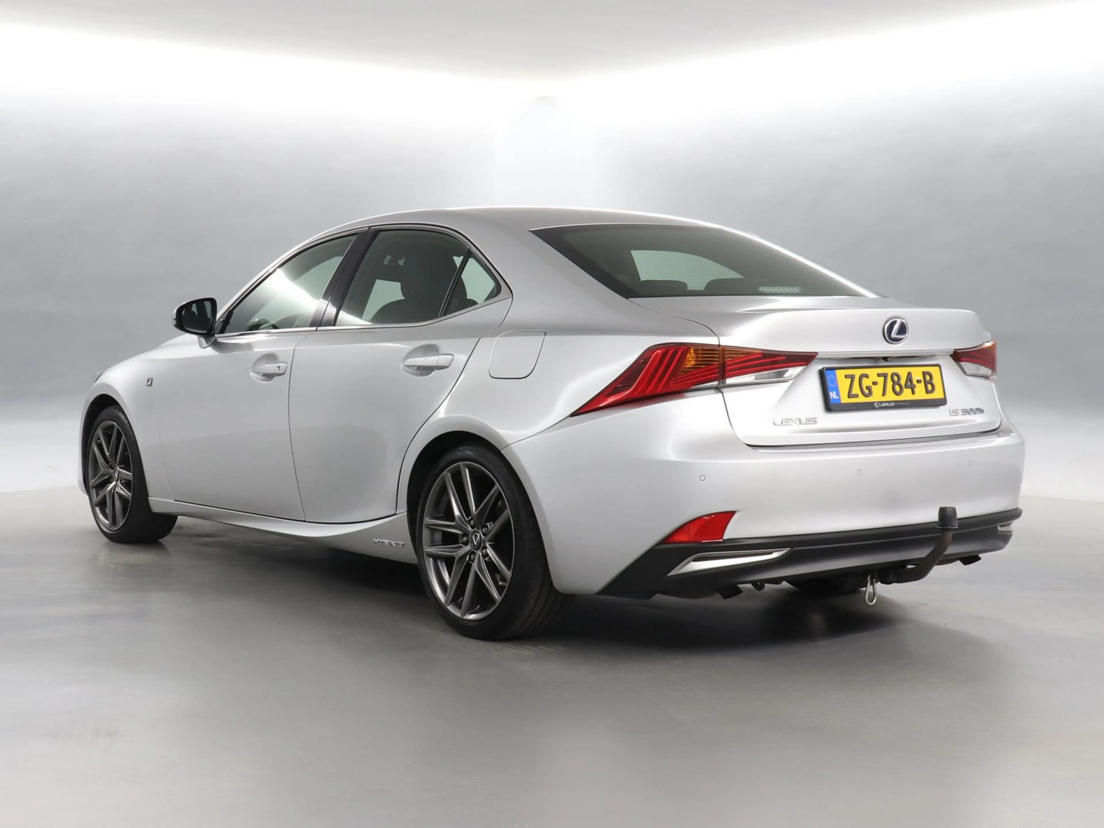 Lexus IS 300 300h Hybrid F-Sport Line | Adaptief Dempingsysteem — photo 15