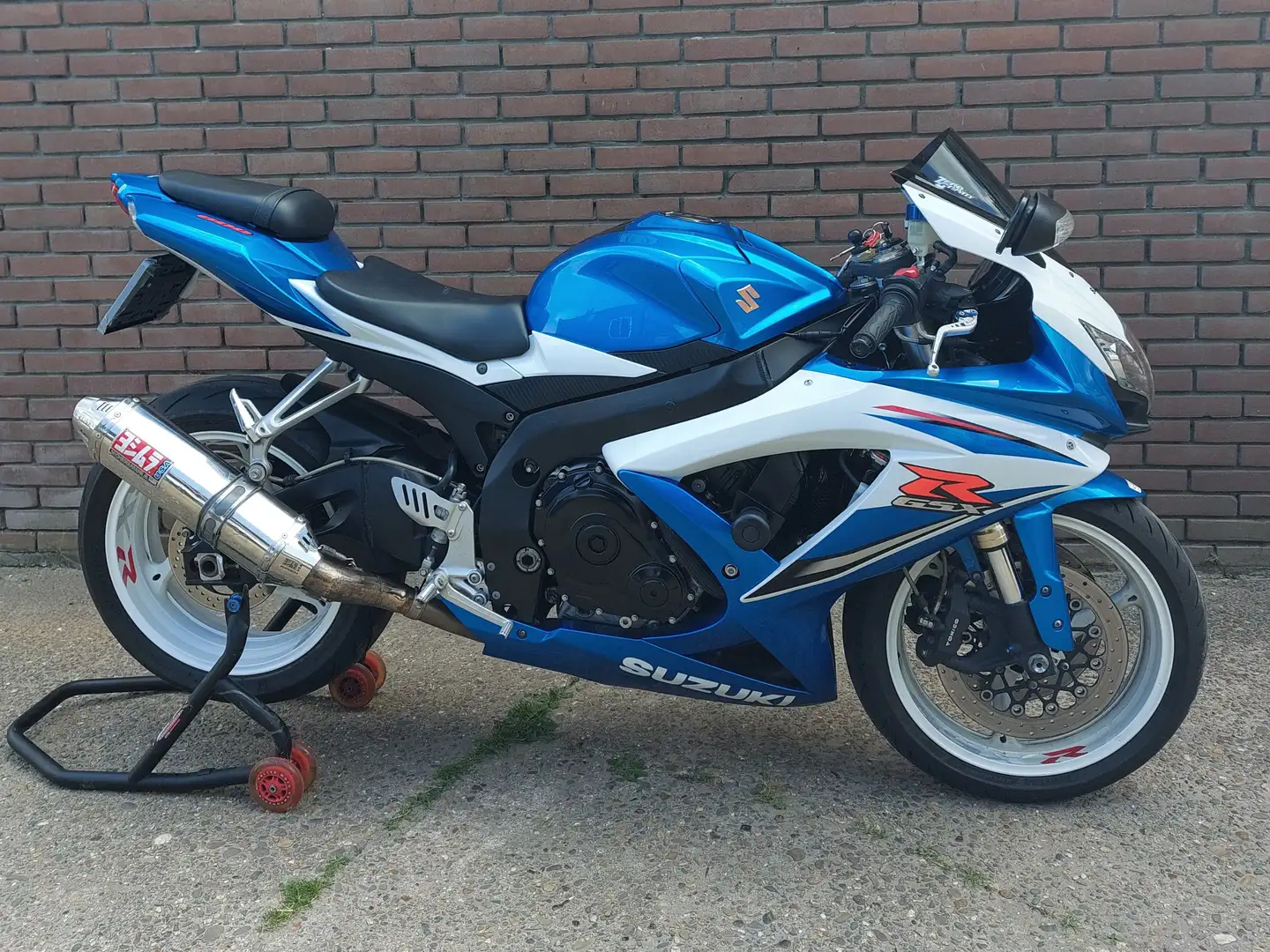 Suzuki GSX-R 600 Suzuki GSX-R 600 (K8) Unieke Staat! Modrá - 1