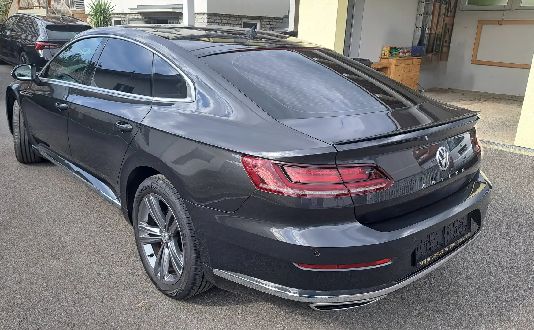 Volkswagen Arteon Arteon R-Line 2,0 TDI SCR Grau - 2