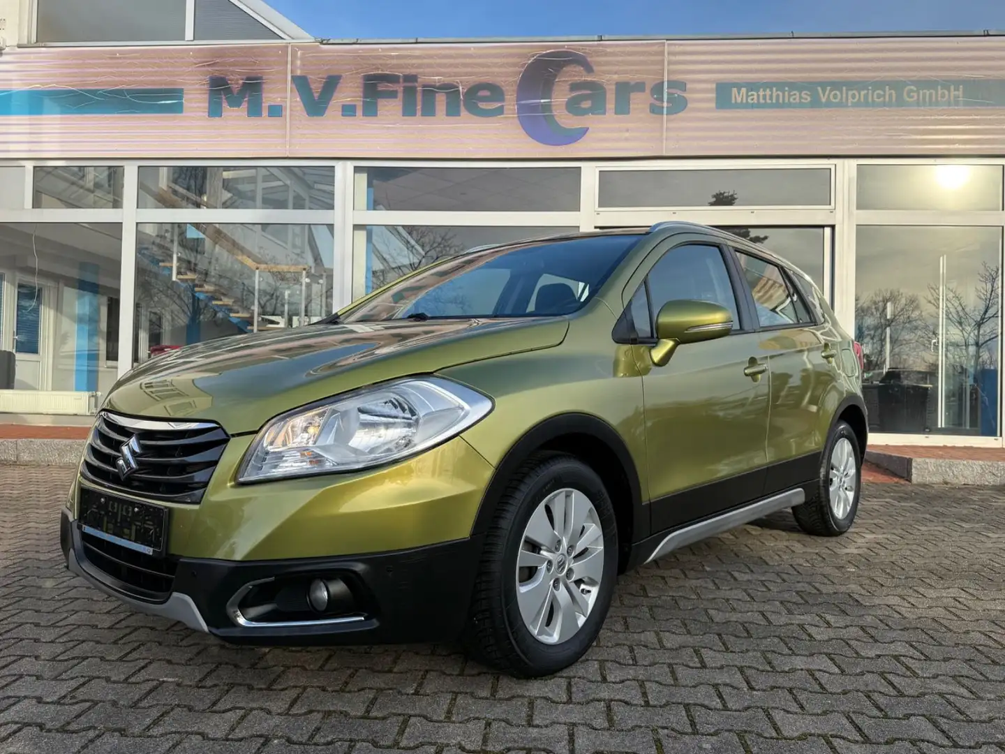 Suzuki SX4 S-Cross Comfort+ Grün - 1