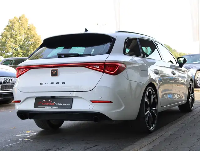Cupra Leon view 12