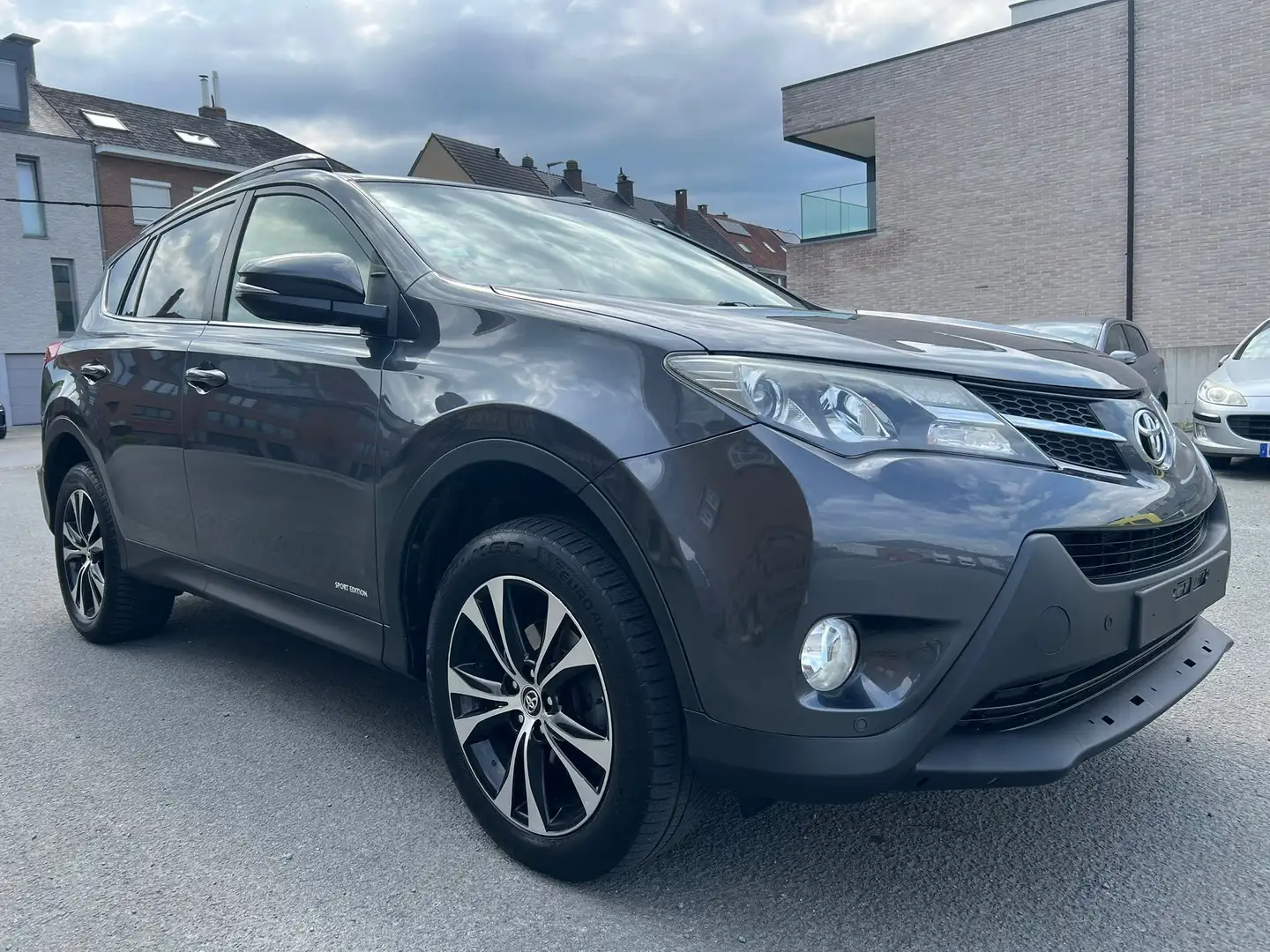 Toyota RAV 4 RAV4 2.2 D-4D 4x4 uniquement export Gris - 2