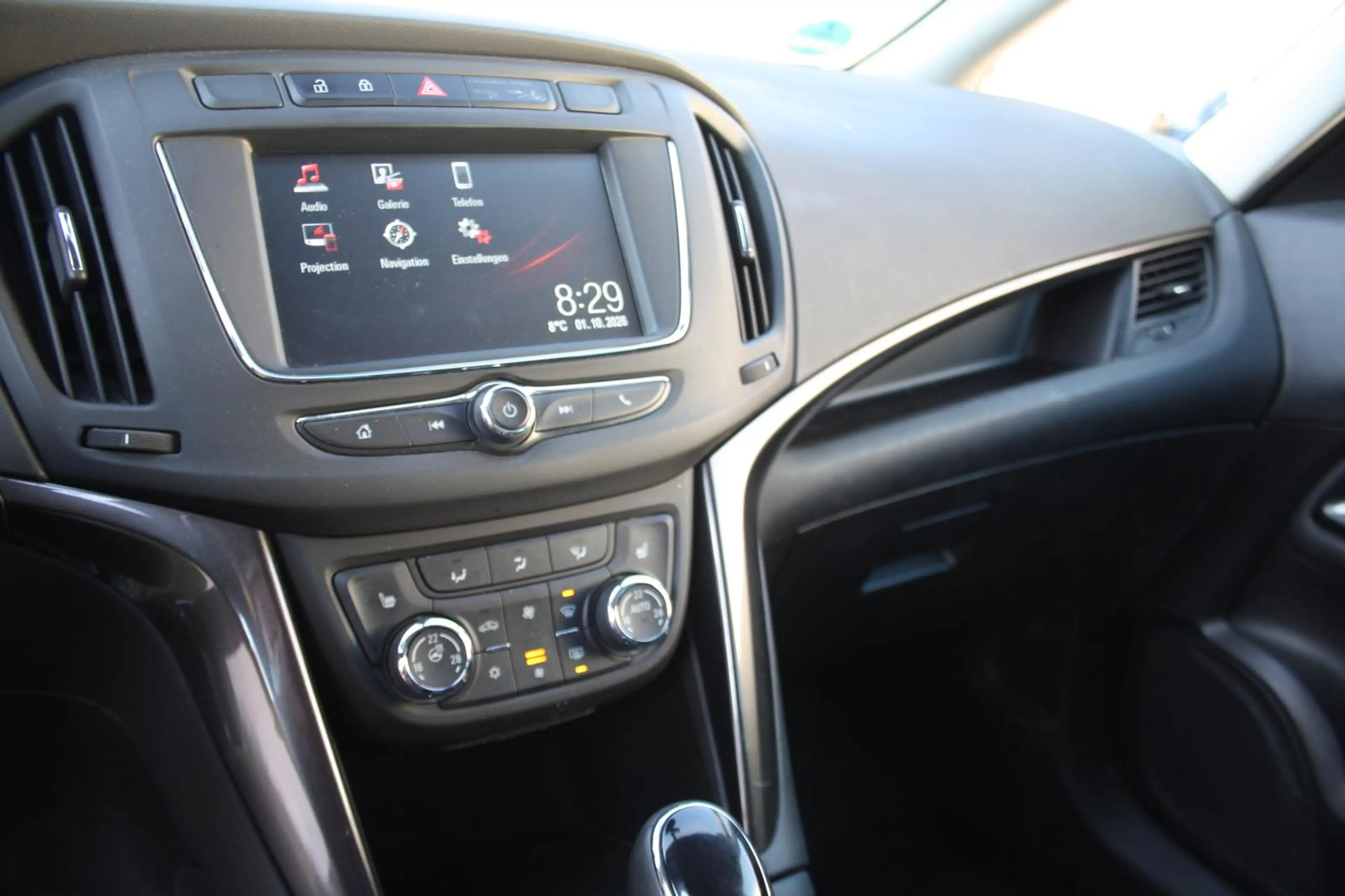 Opel Zafira Innovation Navi Kamera Panorama Winter Automatik 1 — photo 9