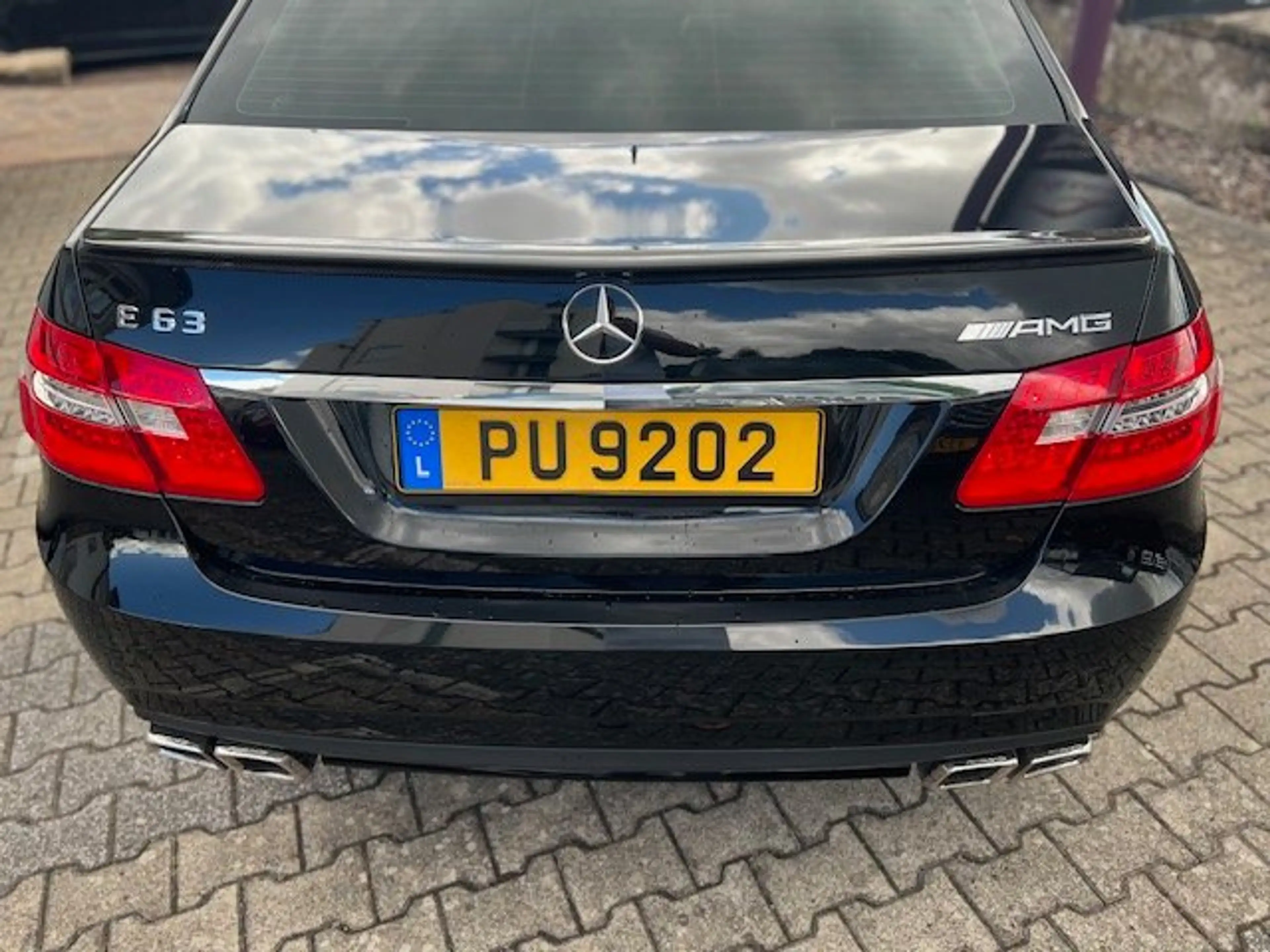 Mercedes-Benz E 63 AMG E 63 AMG AMG Speedshift 7G-MCT — photo 9
