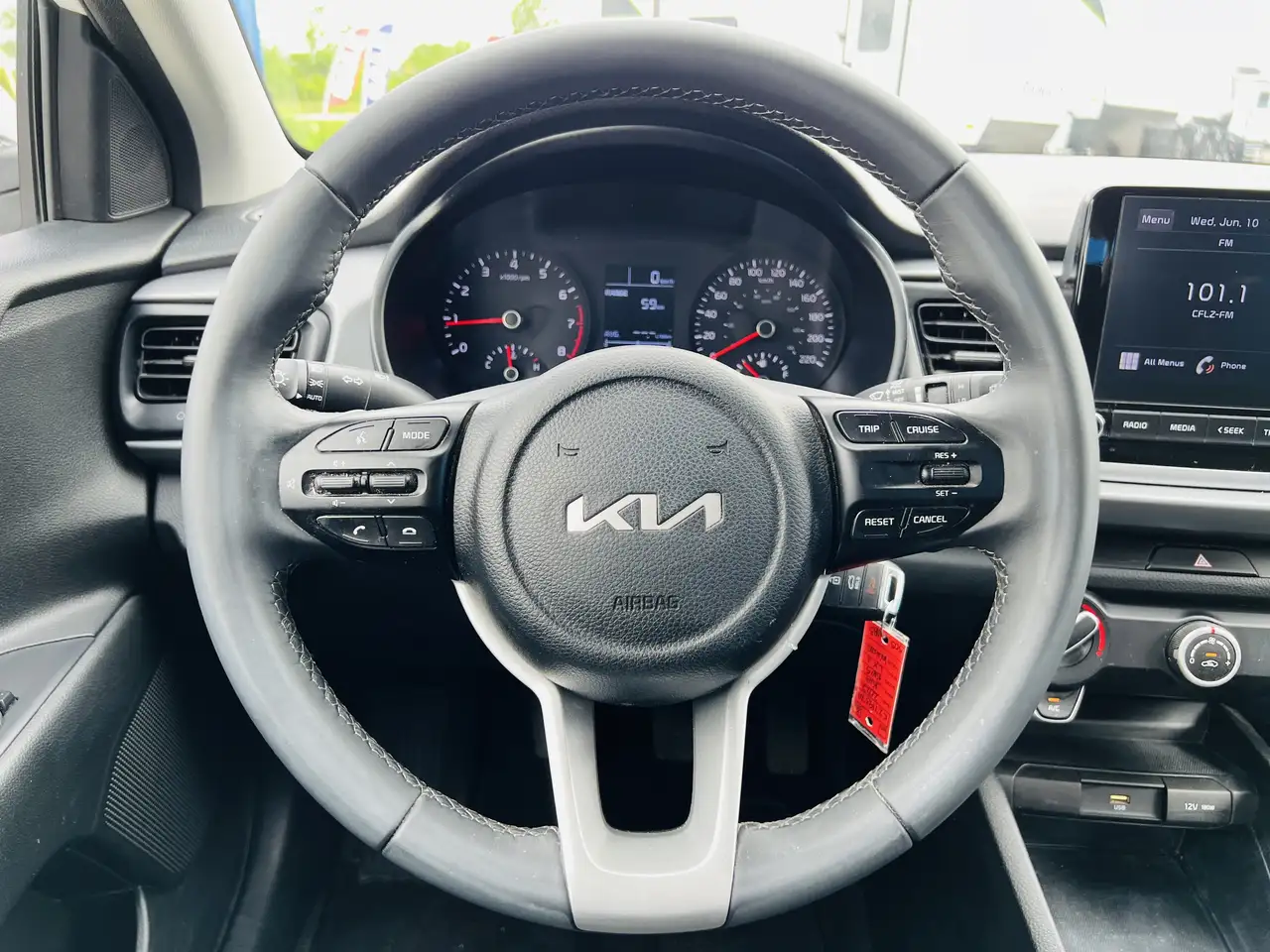 Kia Rio снимка Kia Rio