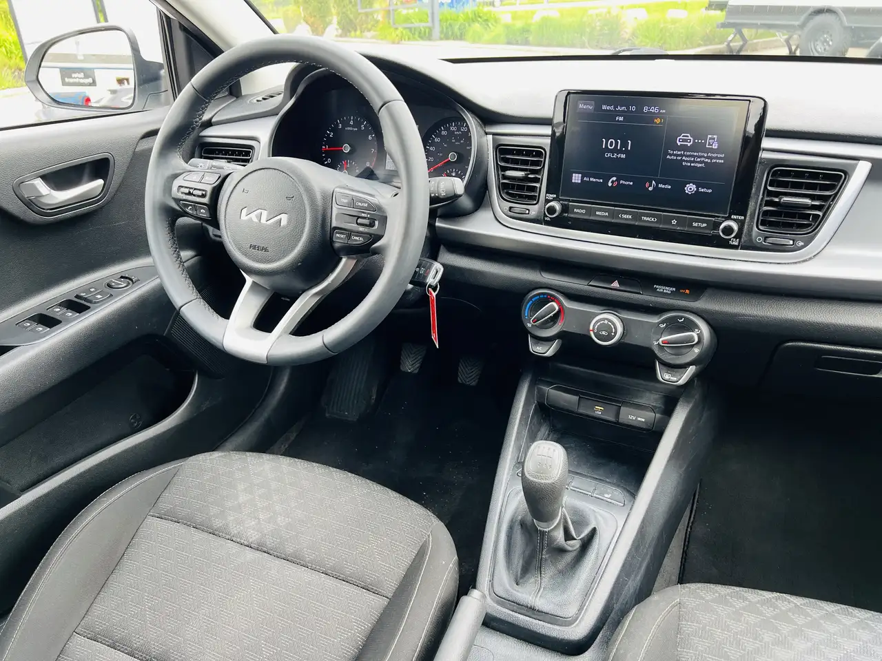 Kia Rio снимка Kia Rio