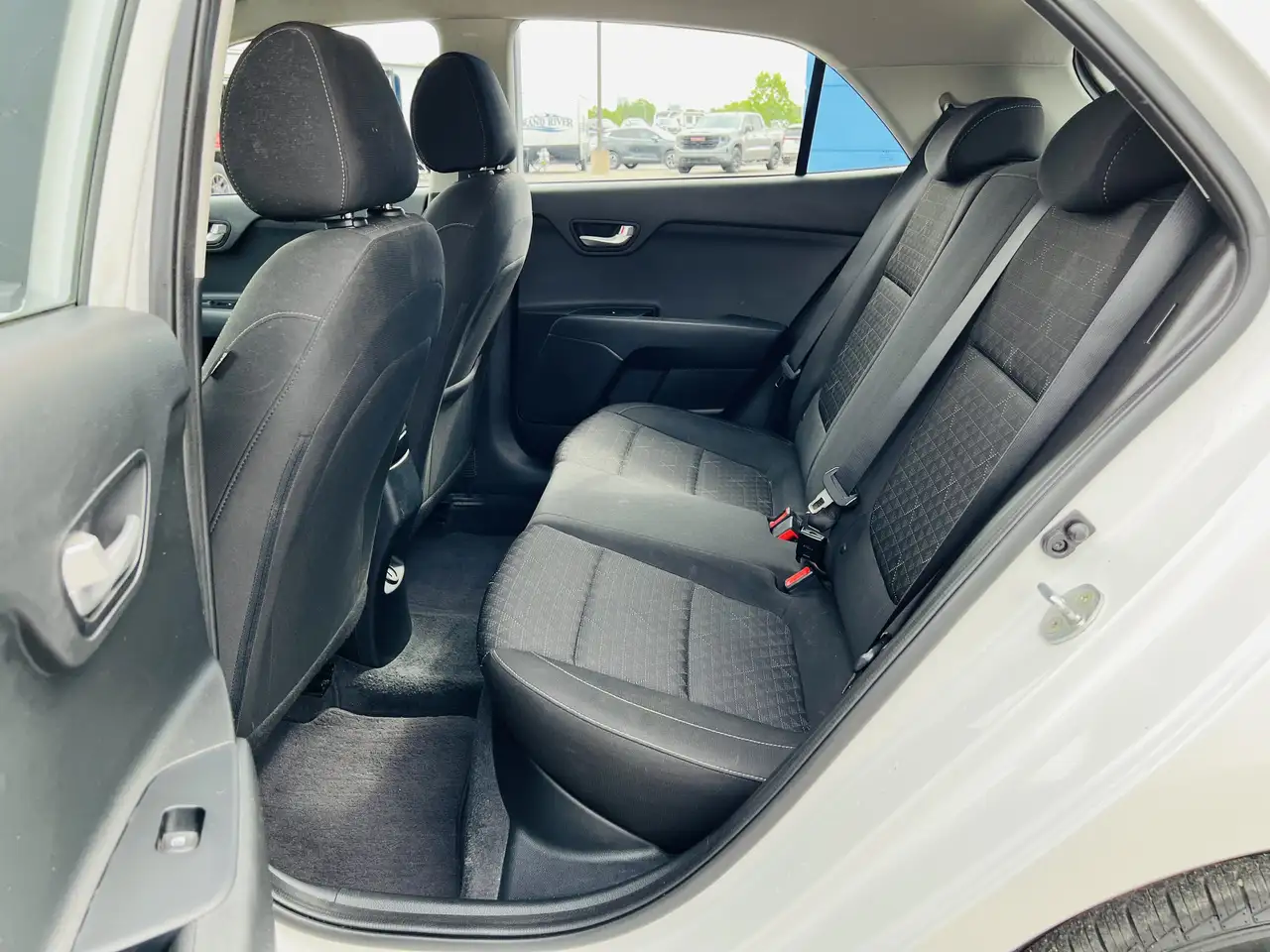 Kia Rio снимка Kia Rio