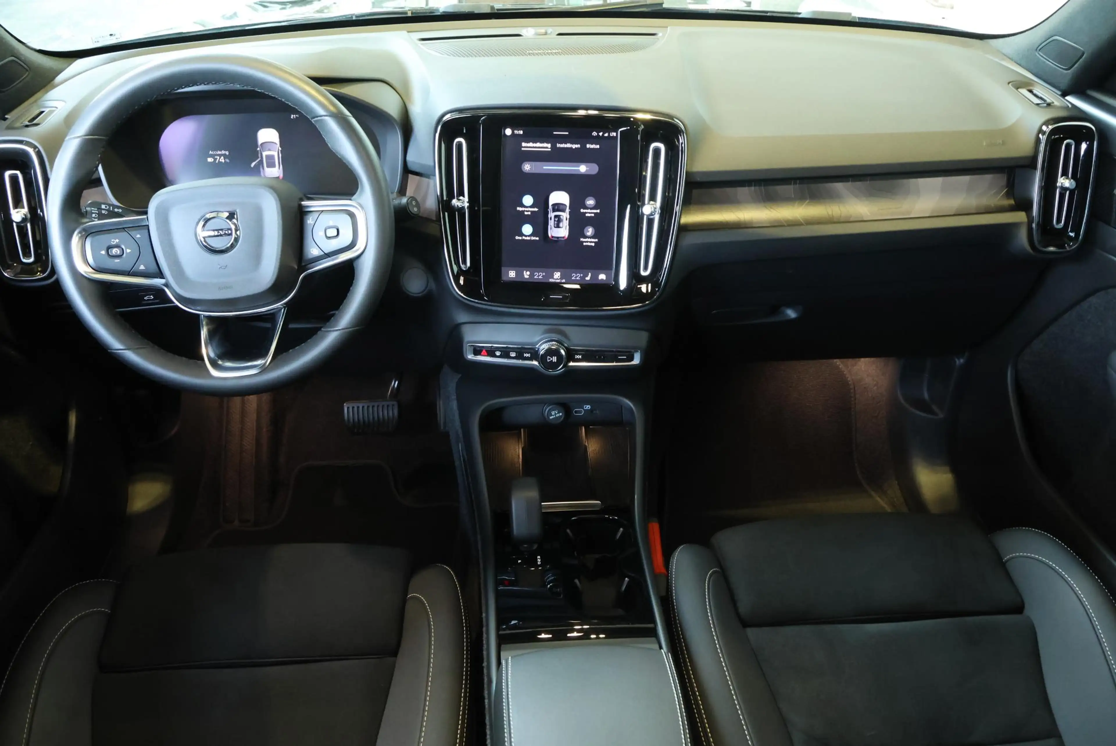 Volvo XC40 Recharge Twin Ultimate 78 kWh | Panoramadak | Elec — photo 11