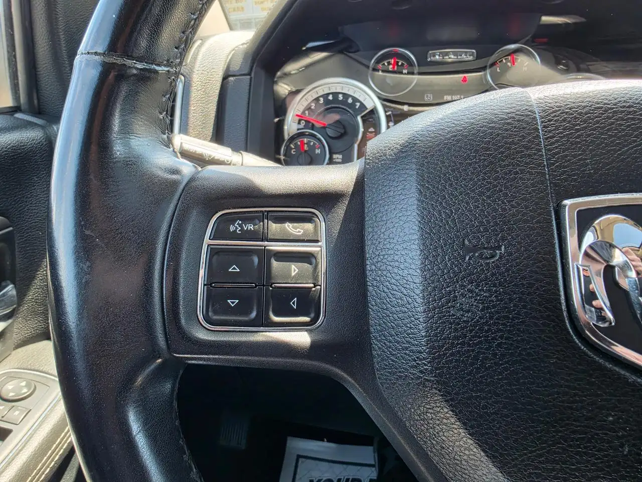 RAM 1500 снимка RAM 1500