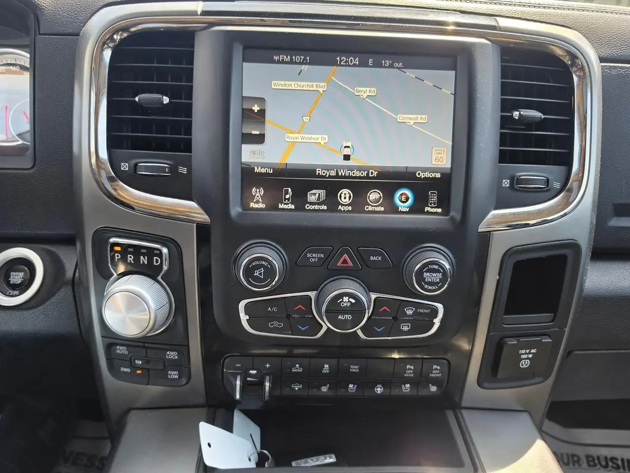 RAM 1500 снимка RAM 1500