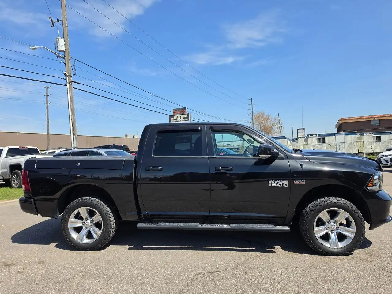 RAM 1500 снимка RAM 1500