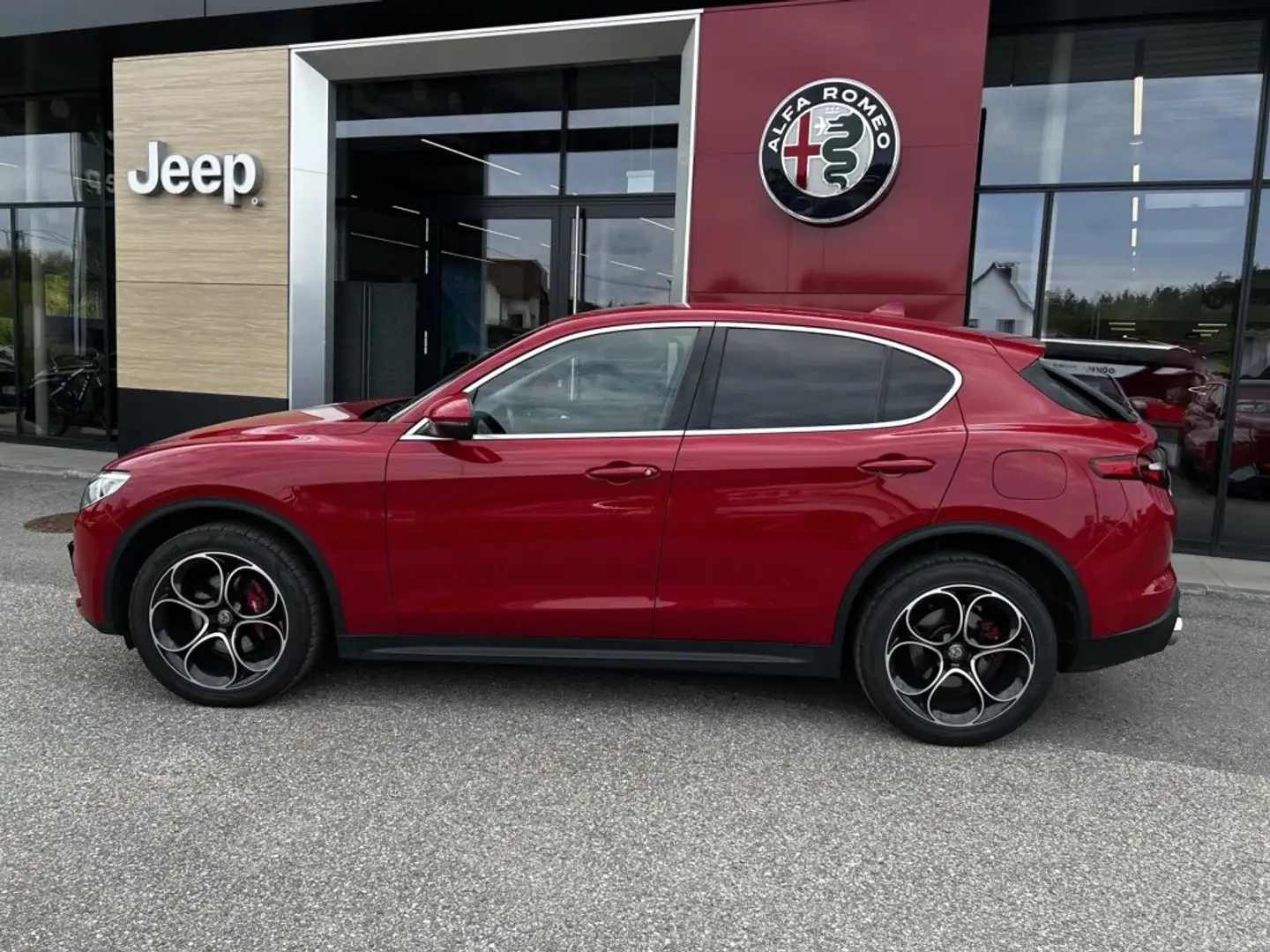 Alfa Romeo Stelvio E6D 2.0 280 PS AT8 Q4 Super Rouge - 2