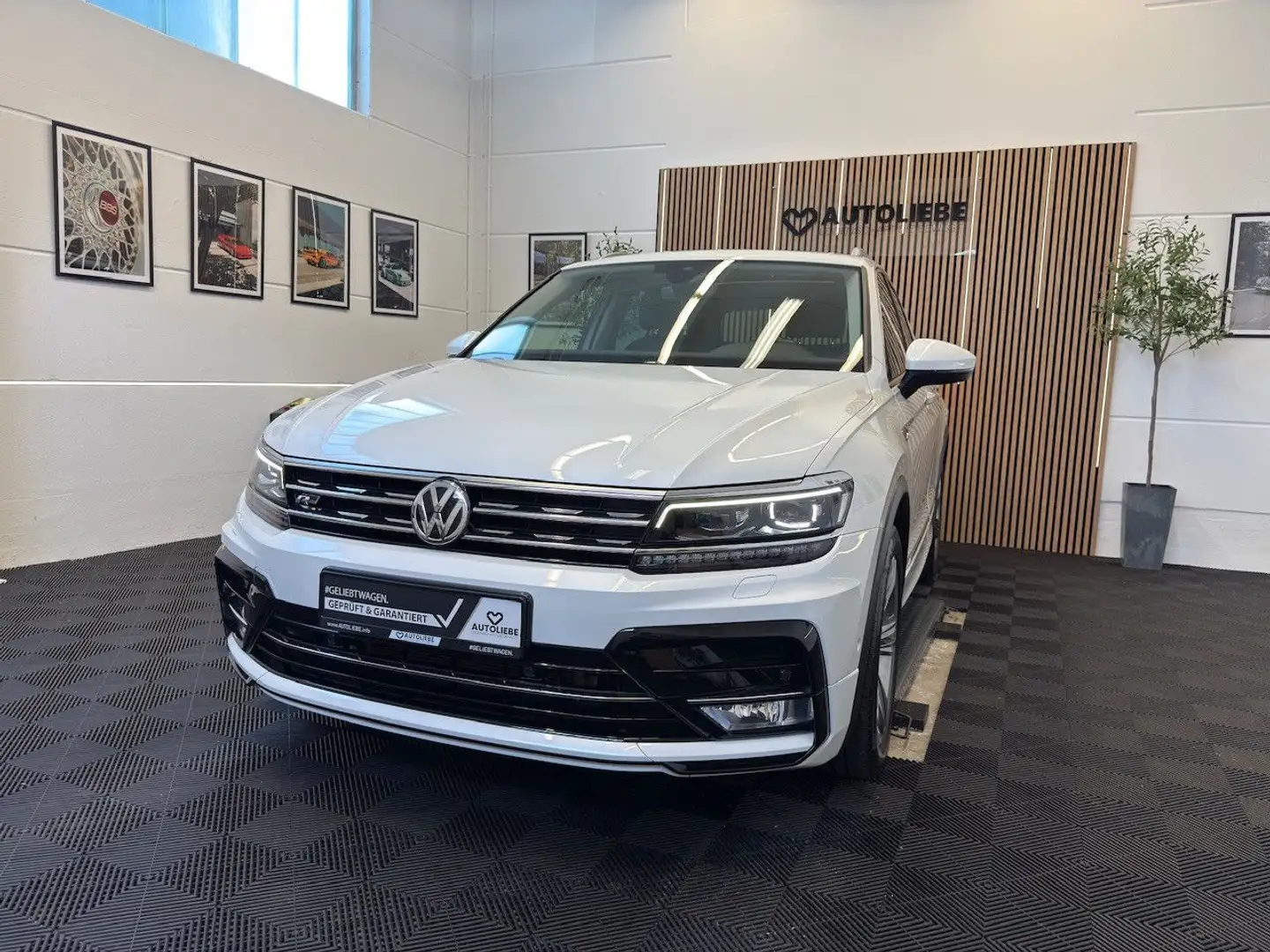 Volkswagen Tiguan 2.0 TDI R-LINE 4Motion DSG*AHK*PANO*ACC Bianco - 2