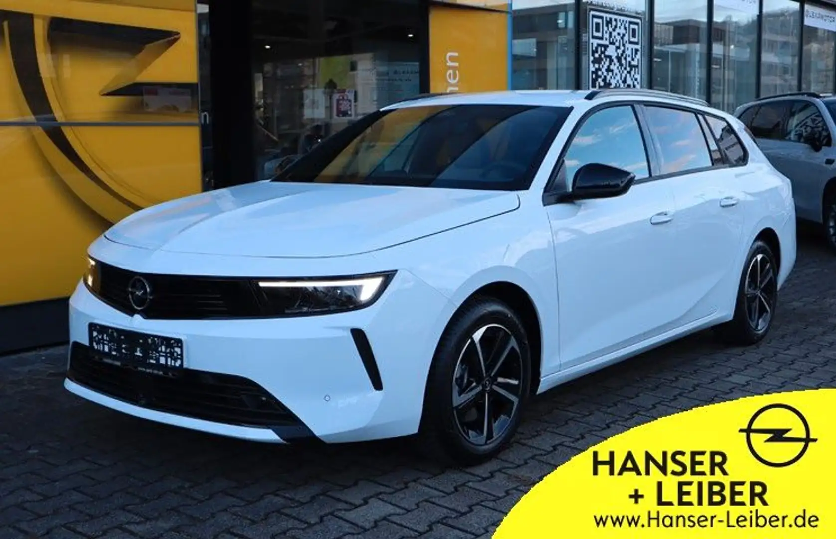 Opel Astra 1.2T MT6 Sports Tourer Edition Navi AGR Weiß - 1