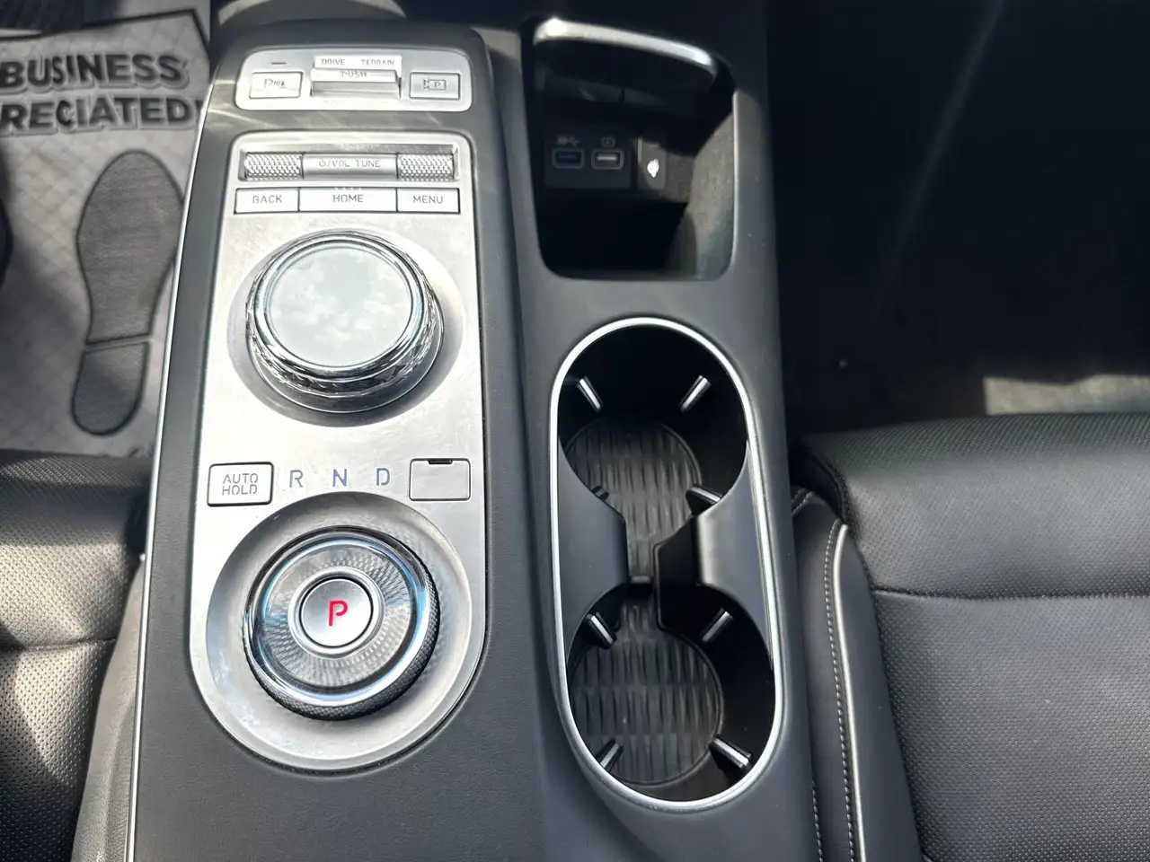 Genesis GV70 снимка Genesis GV70