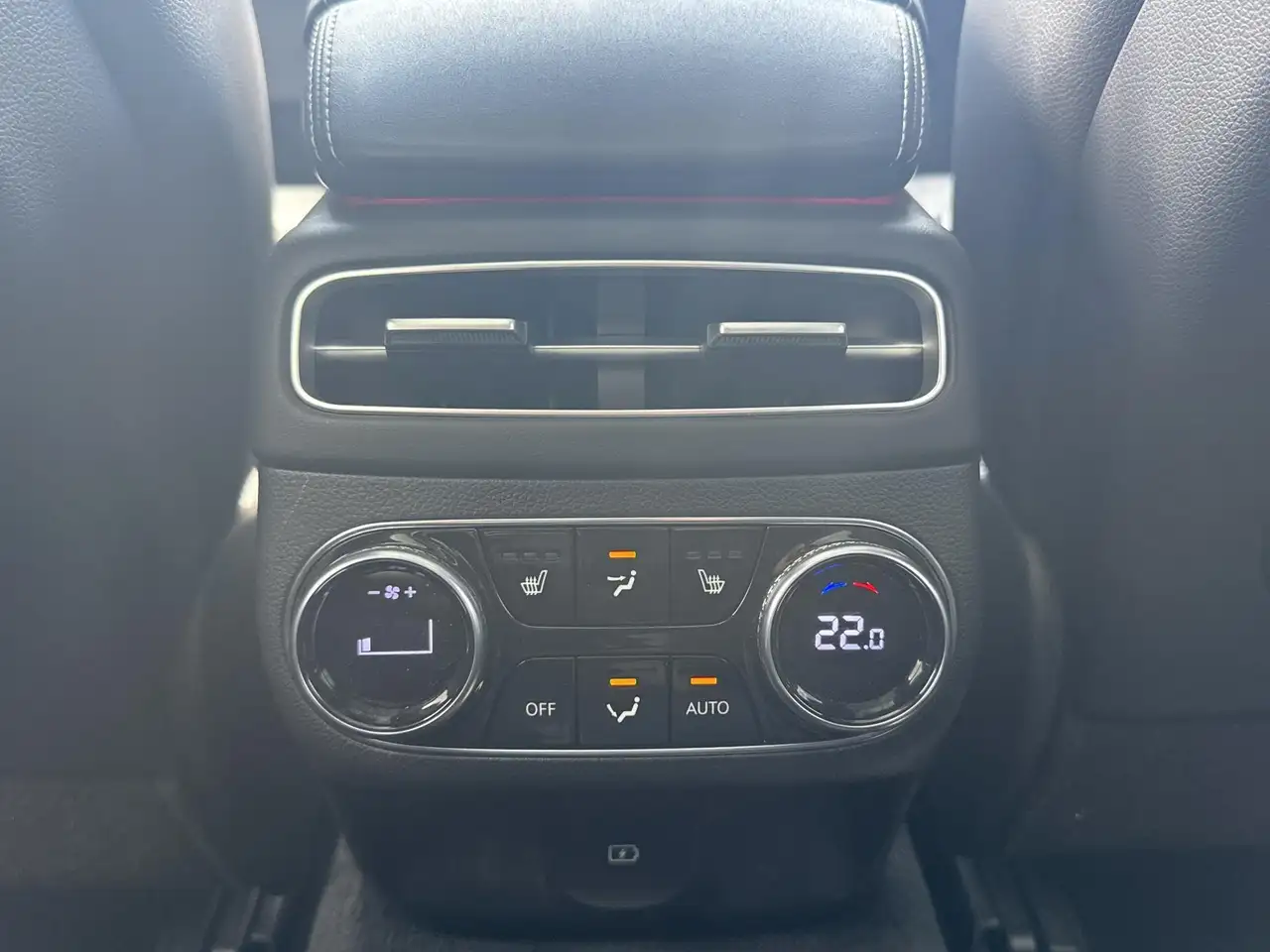 Genesis GV70 снимка Genesis GV70