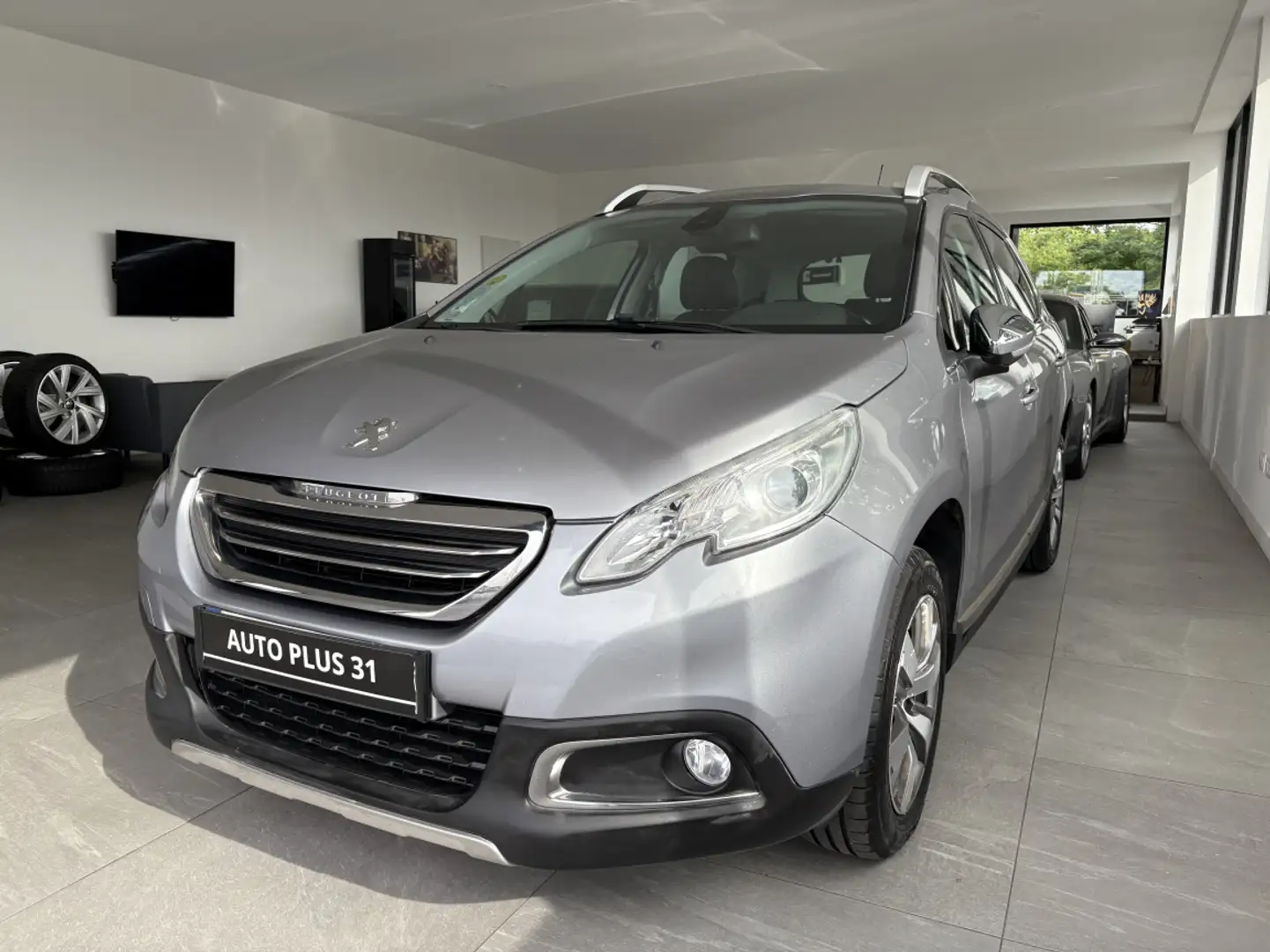 Peugeot 2008 1.6 e-HDi 115ch Allure - 1