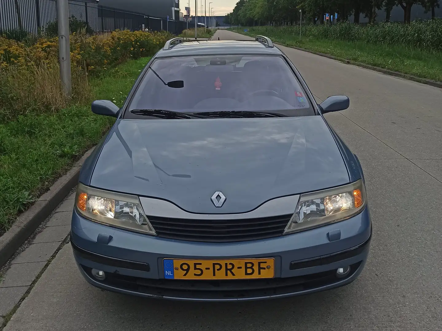 Renault Laguna Laguna 2.0-16V Tech Line Blauw - 2
