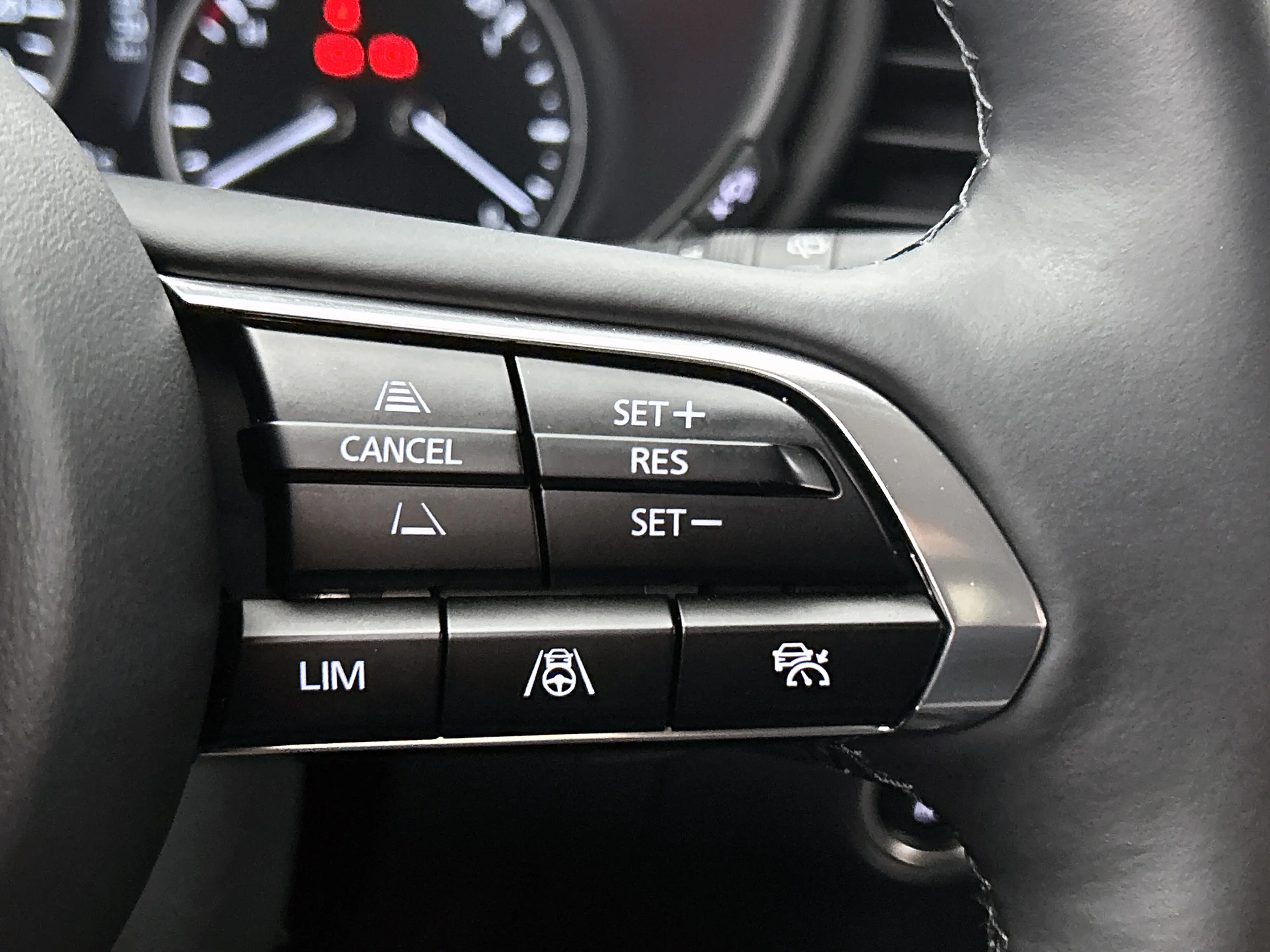 Mazda CX-30 2.0 e-SkyActiv-X M Hybrid Exclusive-line — photo 15