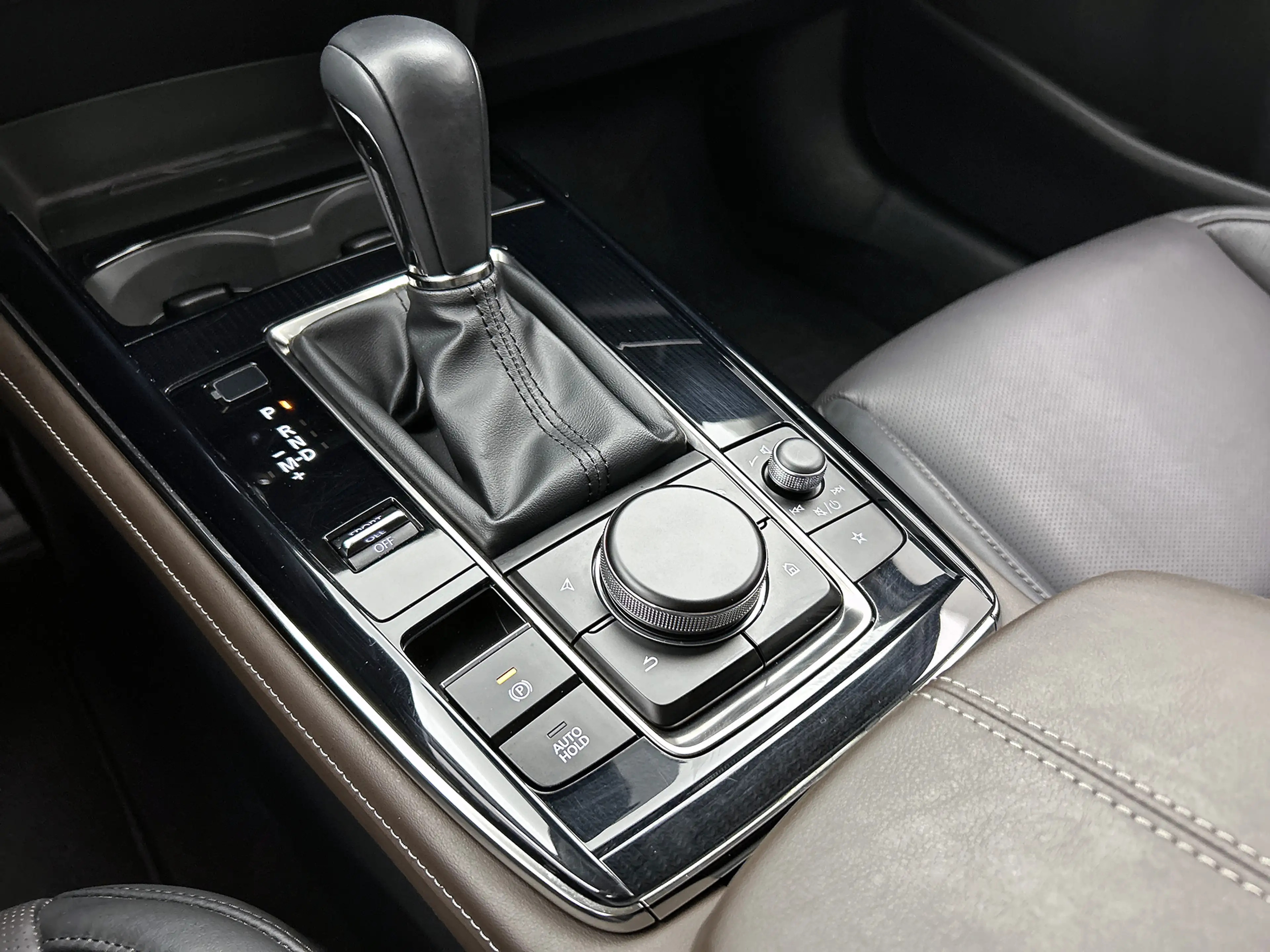 Mazda CX-30 2.0 e-SkyActiv-X M Hybrid Exclusive-line — photo 11