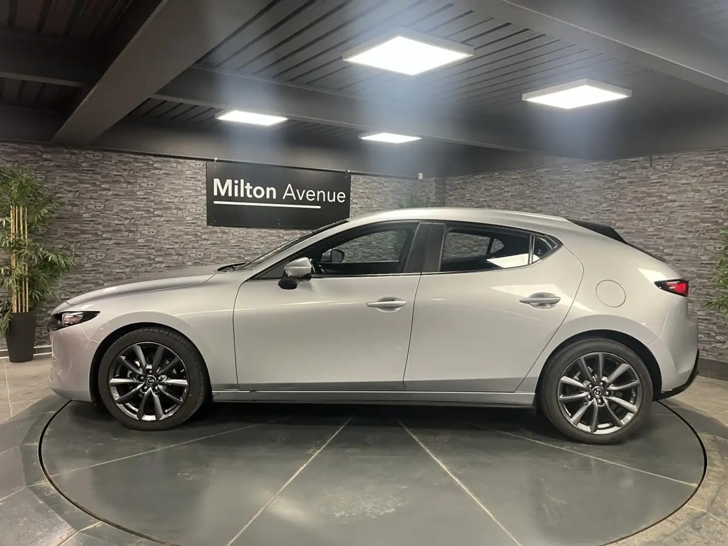 Mazda 3 Mazda3 2.0 e-Skyactiv-G M-Hybrid - 122 Style Gris - 2