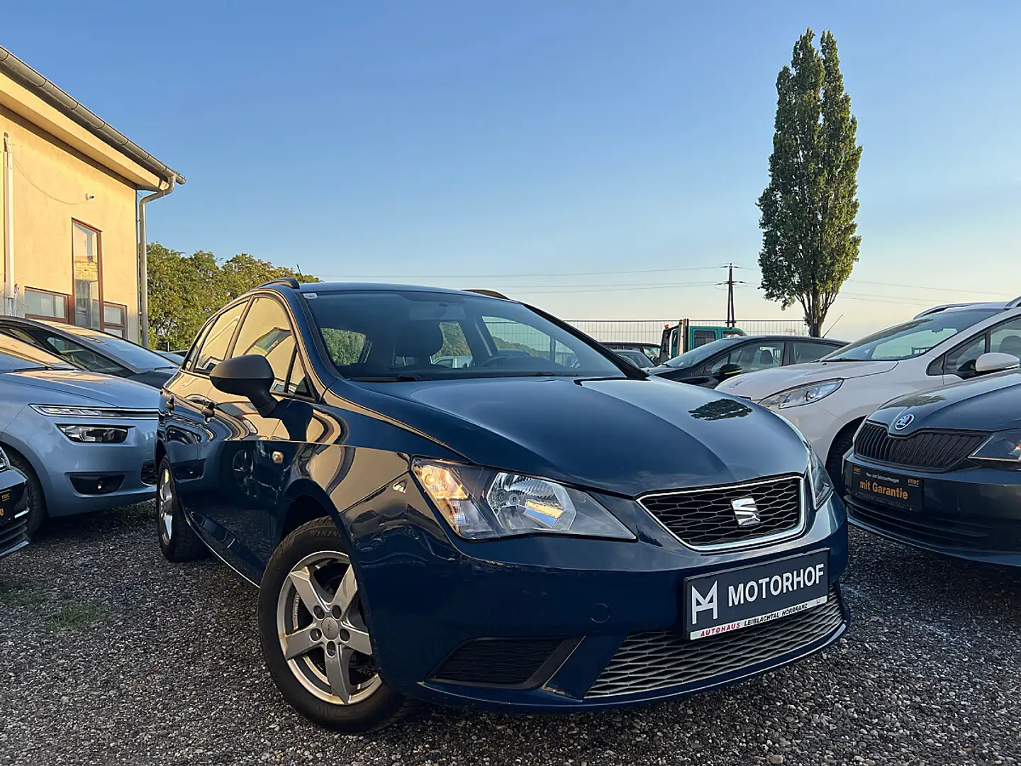 SEAT Ibiza ST Kombi · AHK · Klimaanlage · 8-fach bereift ·... Blau - 1