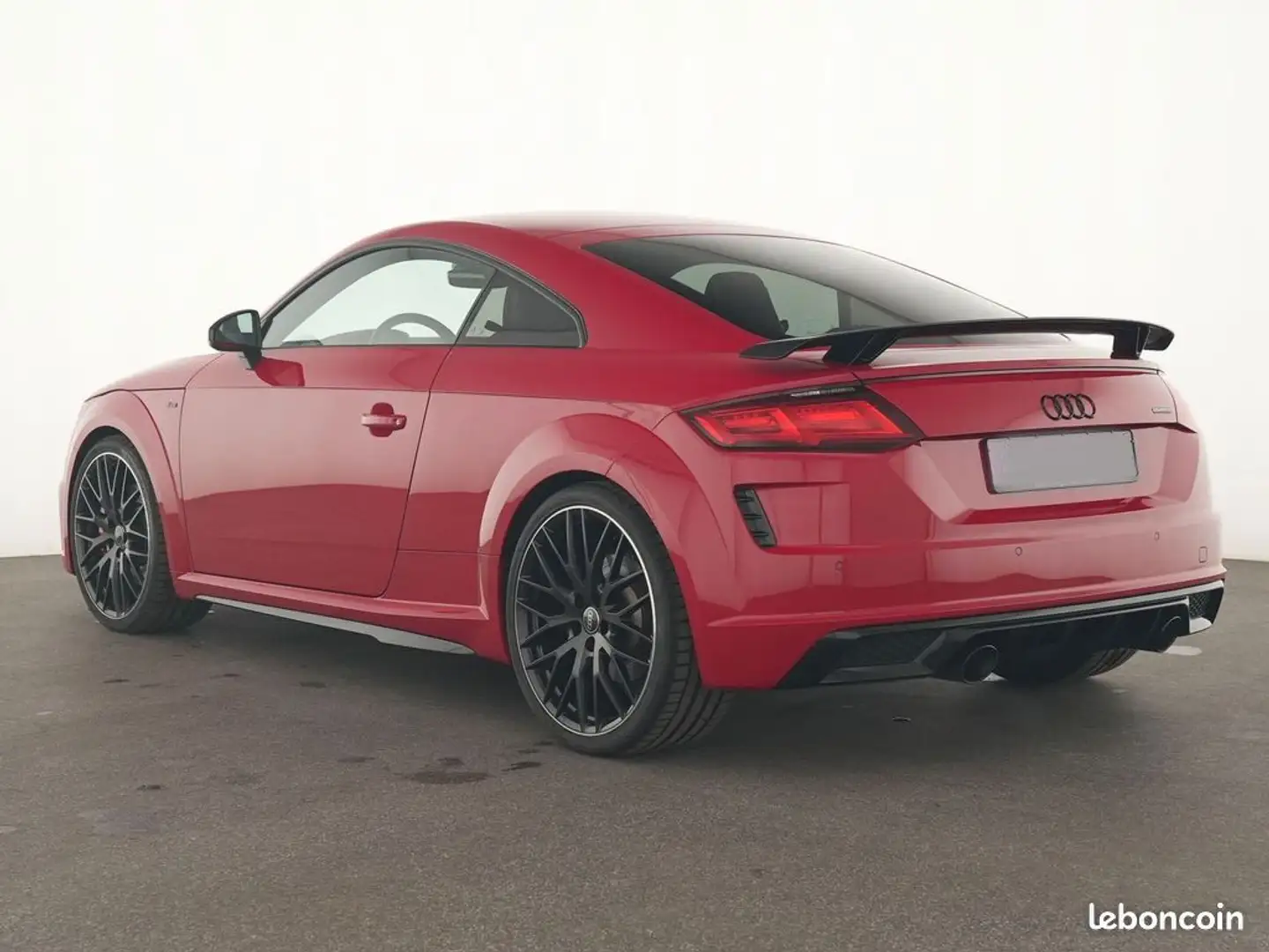 Audi TTS TT S-line Competition Rouge - 2