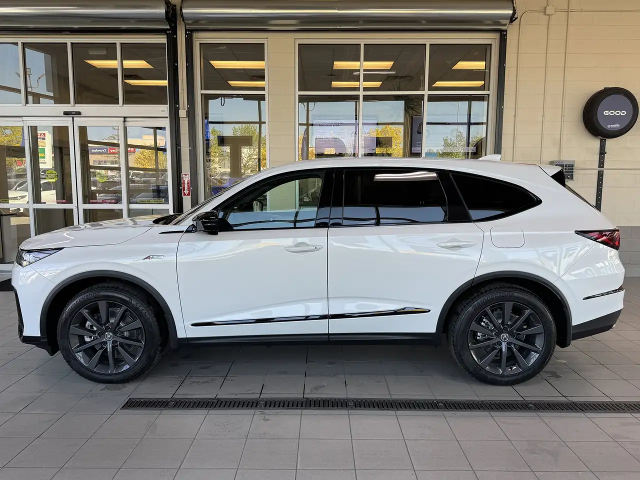 Acura MDX снимка Acura MDX