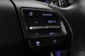 Hyundai KONA EV Premium 64 kWh | Adaptive cruise | Trekhaak | S Blauw - thumbnail 10