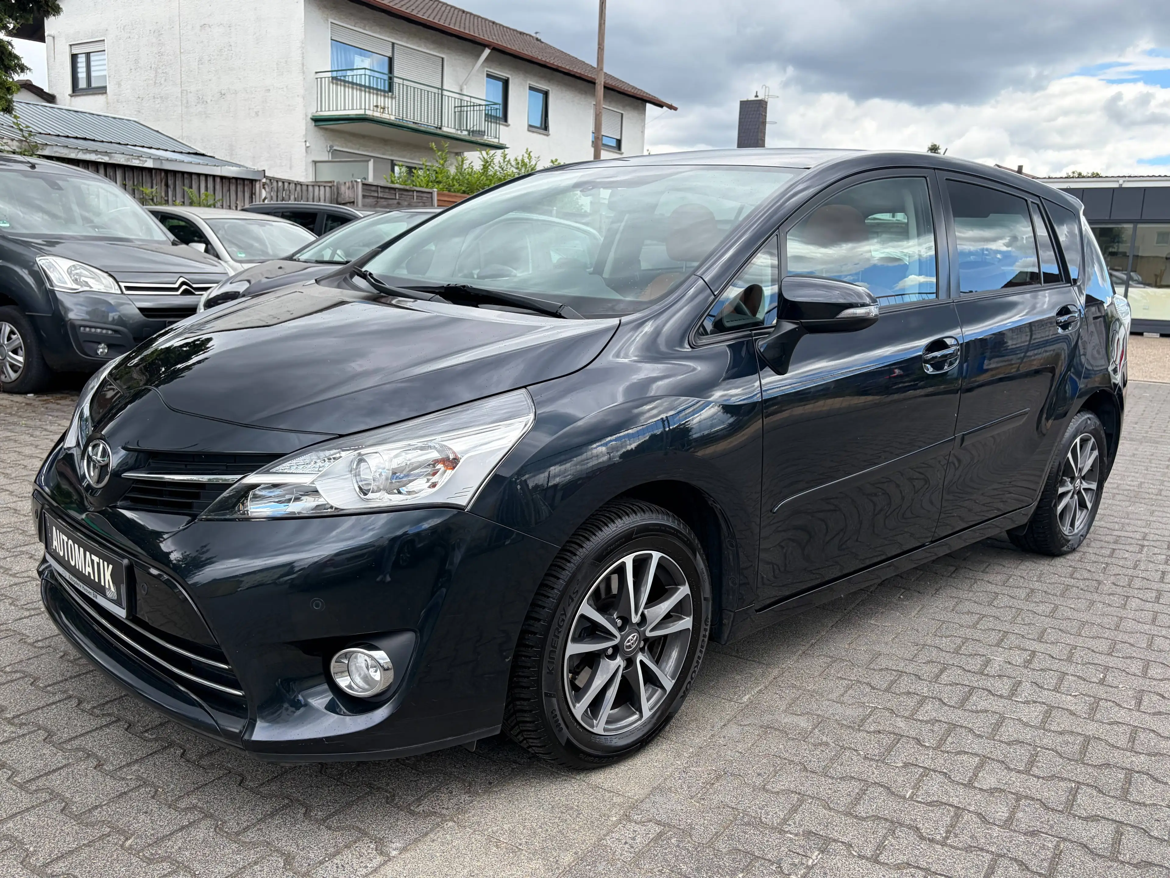 Toyota Verso Automatik*7.Sitze*1.Hand*AHK*SHZ*Temp*Leder*Navi*BT*Klima — photo 4