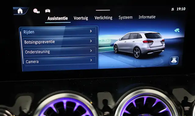 Mercedes-Benz B-Class view 19