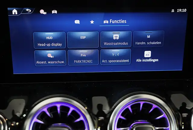 Mercedes-Benz B-Class view 14