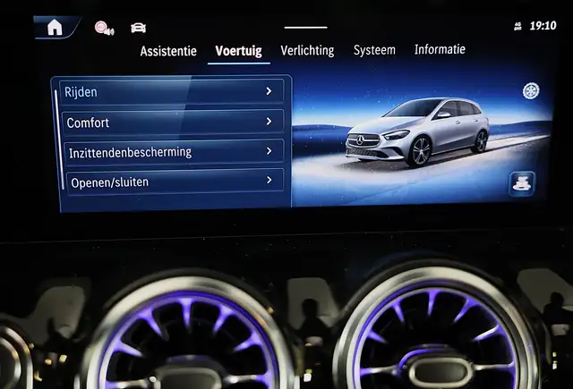 Mercedes-Benz B-Class view 21
