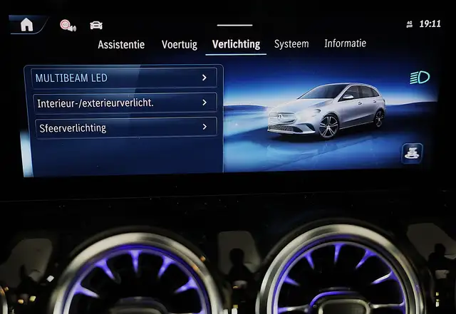 Mercedes-Benz B-Class view 23