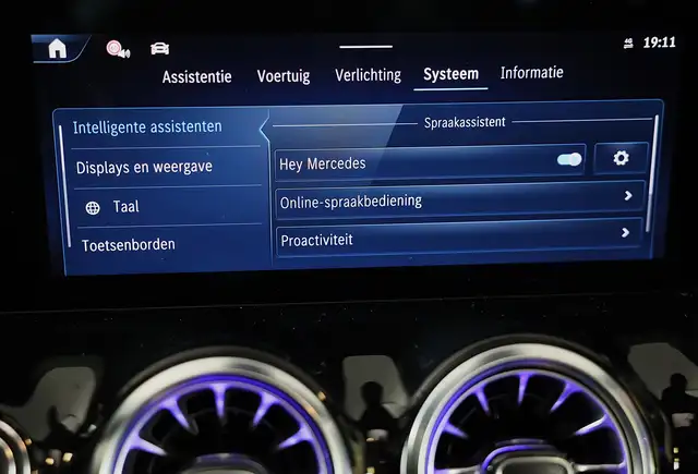 Mercedes-Benz B-Class view 25