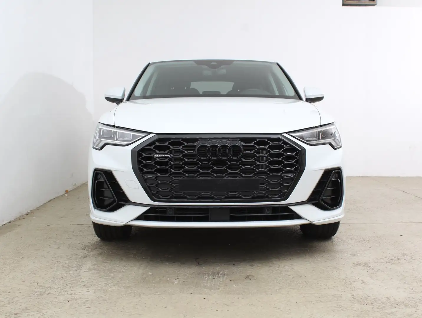 Audi Q3 35 TDI quattro S line ext. Weiß - 2