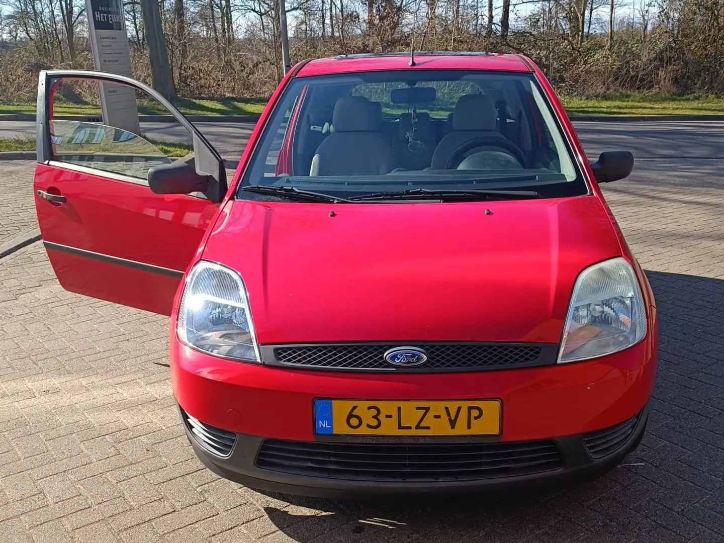 Ford Fiesta Fiesta+1.25-16V+Celebration Rood - 1