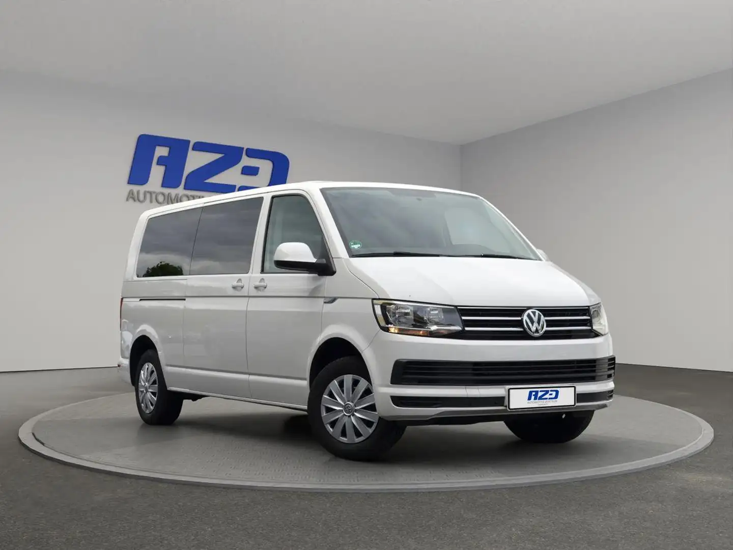 Volkswagen T6 Caravelle T6  Caravelle TDI DSG 9-SITZ Lang NAVI AHK VORBREI Weiß - 2