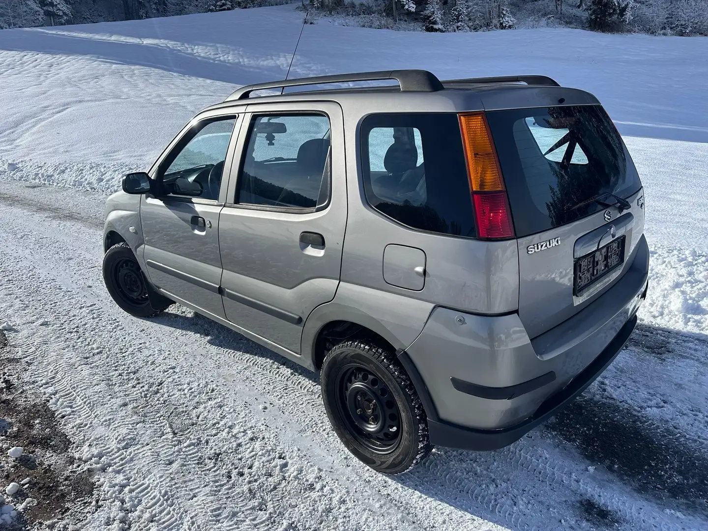 Suzuki Ignis Ignis 1,3 GL 4WD GL Grau - 2