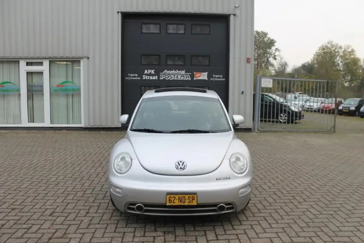 Volkswagen New Beetle 2.0 Highline Automaat, foto 1