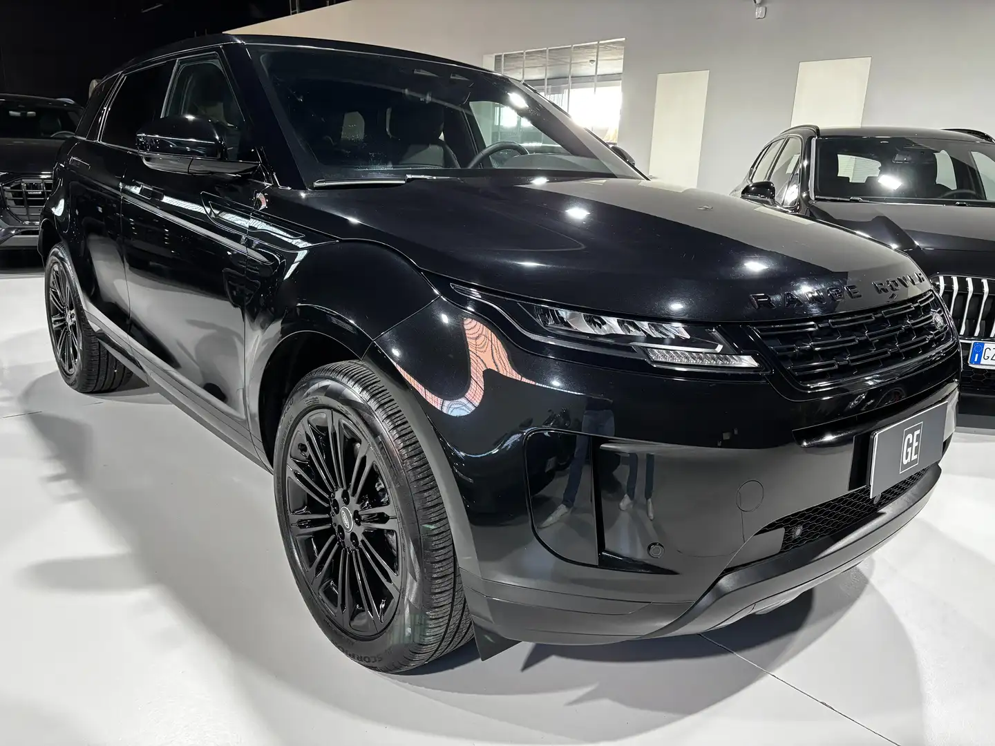 Land Rover Range Rover Evoque 2.0d i4 mhev S awd 163cv auto Zwart - 2